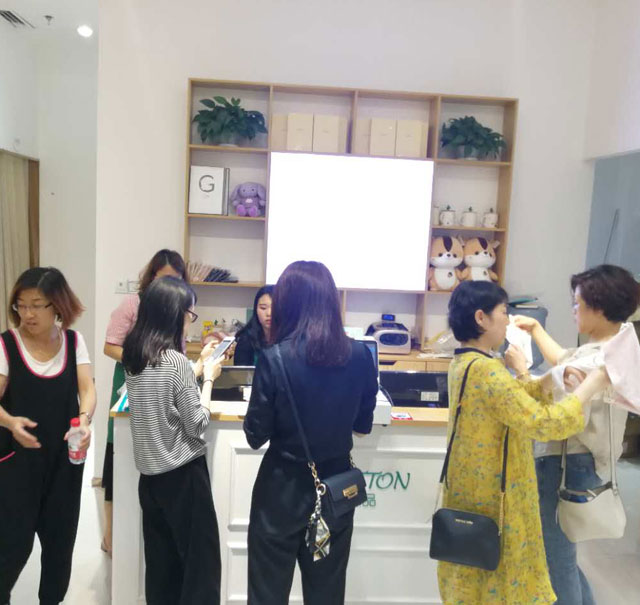 品牌内衣加盟
